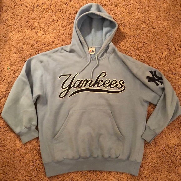 majestic yankees hoodie